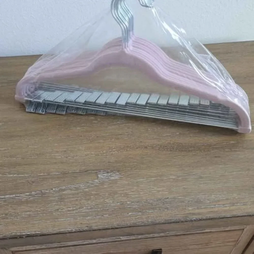 Pink Velvet Hangers with Clips - 10 Pack